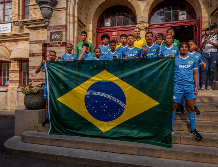 Jovens brasileiros disputam vaga para torneio mundial de futebol com apoio da SKF