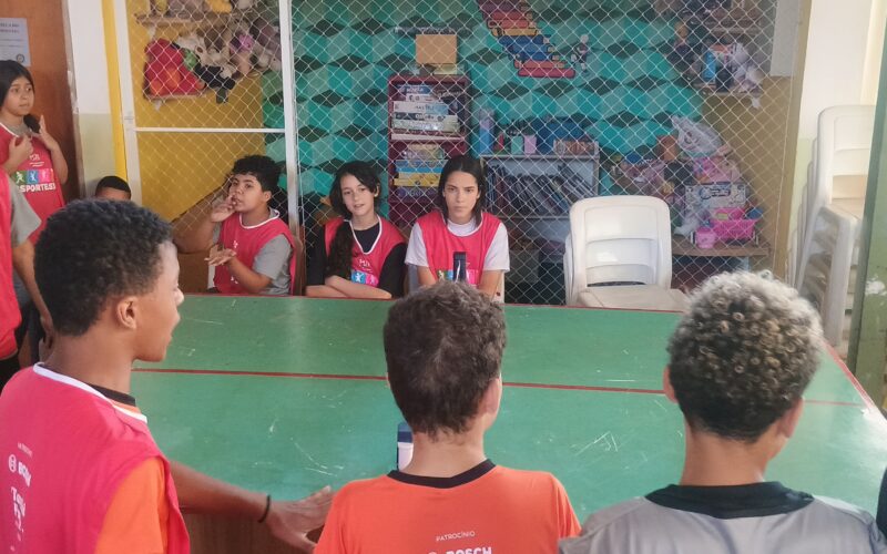 Esporte abre caminhos para 120 jovens atendidos pelo Grupo Primavera