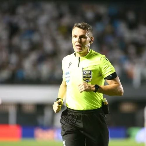 Juiz da Fifa apita confronto decisivo entre CSA e Nacional-AM em busca da vaga na Série C
